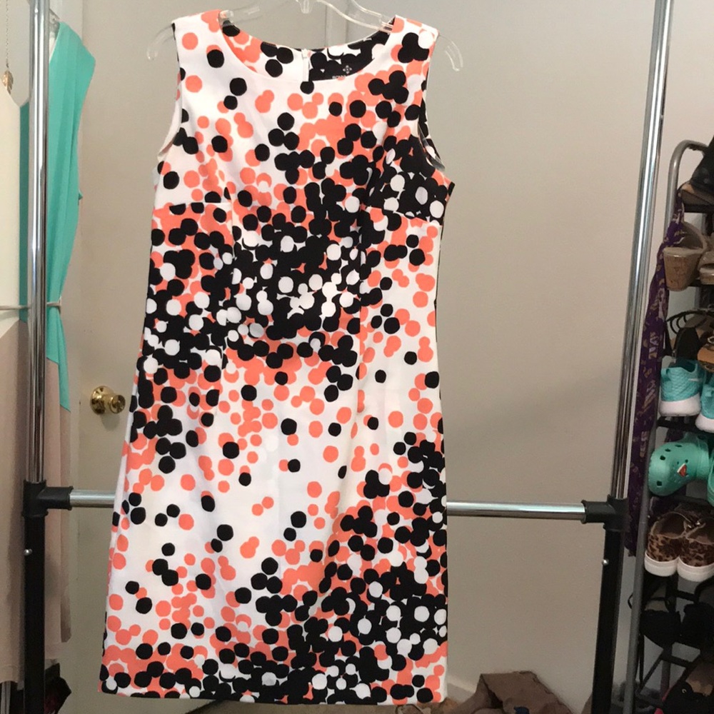 Sleeveless dress